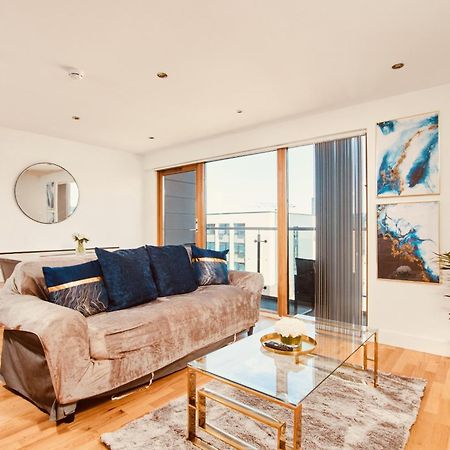 King Deluxe City Apt Large Space& Free Parking! No Balcony Leeds  Dış mekan fotoğraf